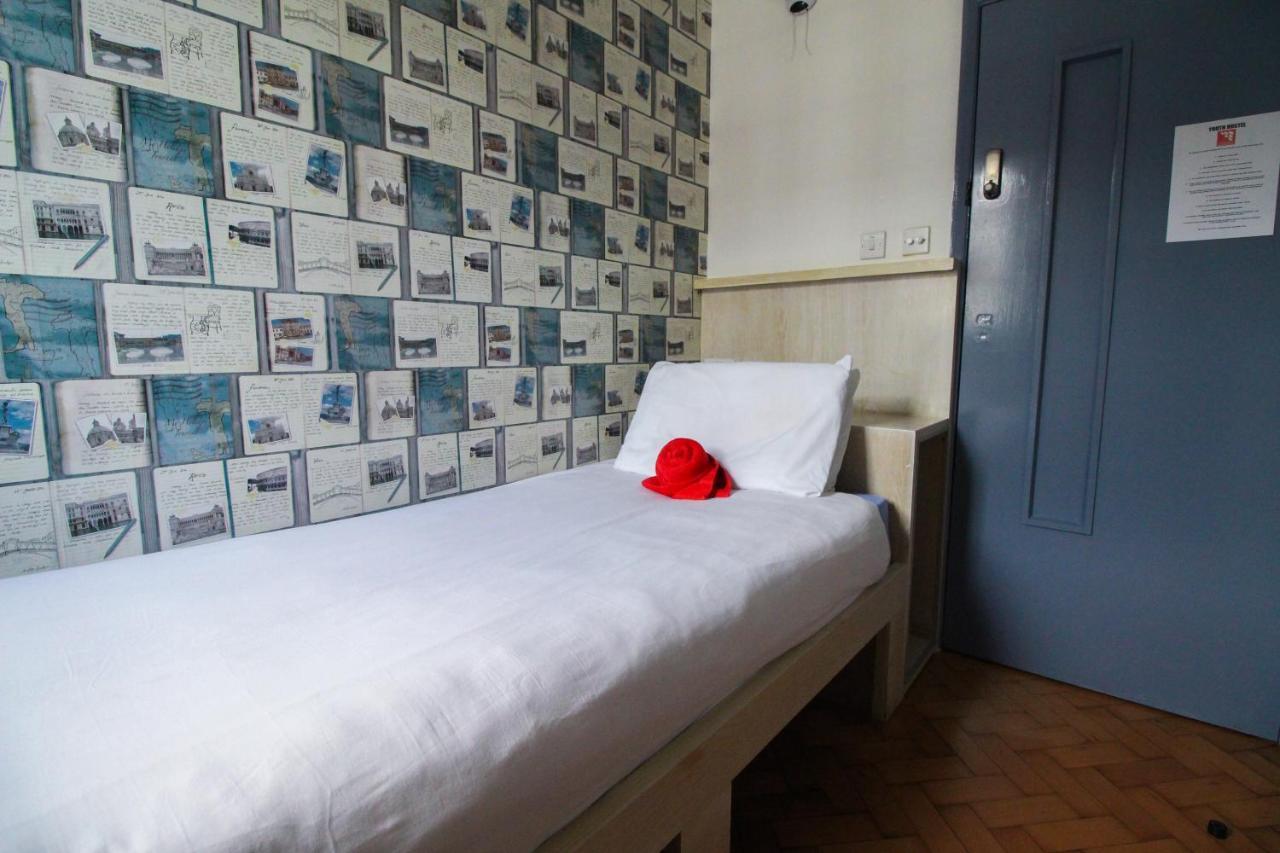 Хостел Backpackers Youth 18 - 35 Years Old Only Лондон