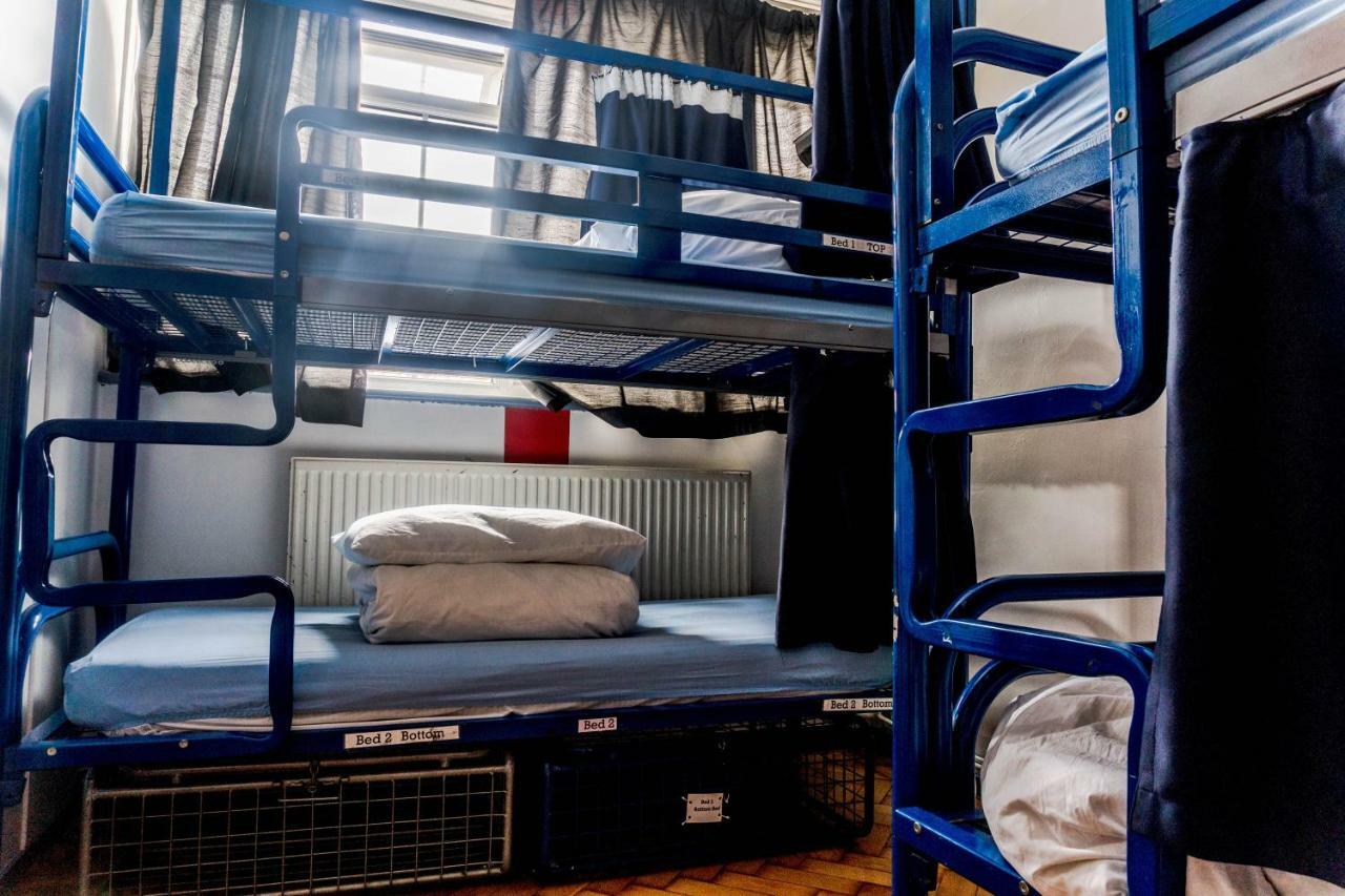 Backpackers Youth 18 - 35 Years Old Only Хостел Лондон